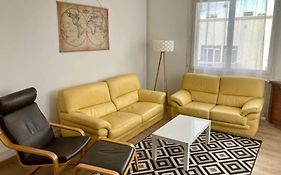 Grand Appartement Proche Cite De L'Espace